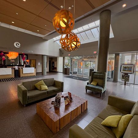 Coast Chilliwack Hotel By Apa Exterior photo