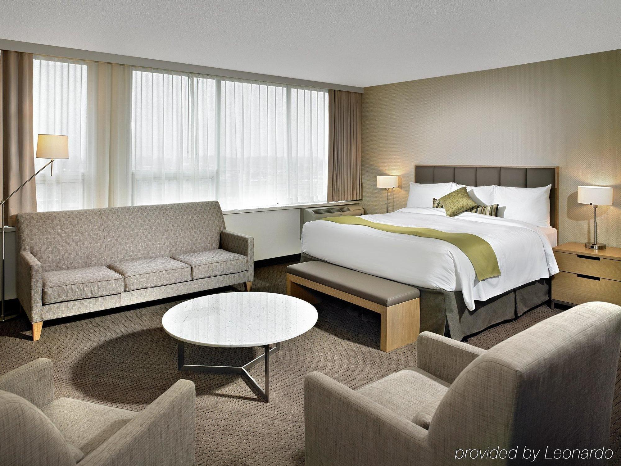 Coast Chilliwack Hotel By Apa Room photo